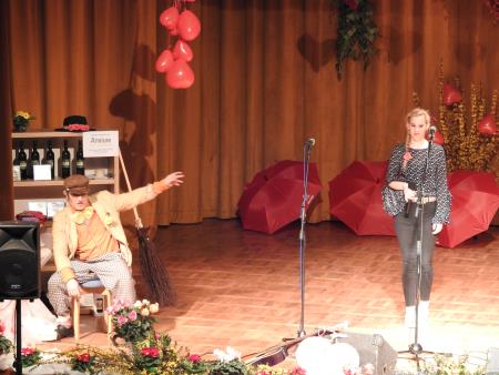 12. tradicionalni glasbeno-humoristični Valentinov koncert 85